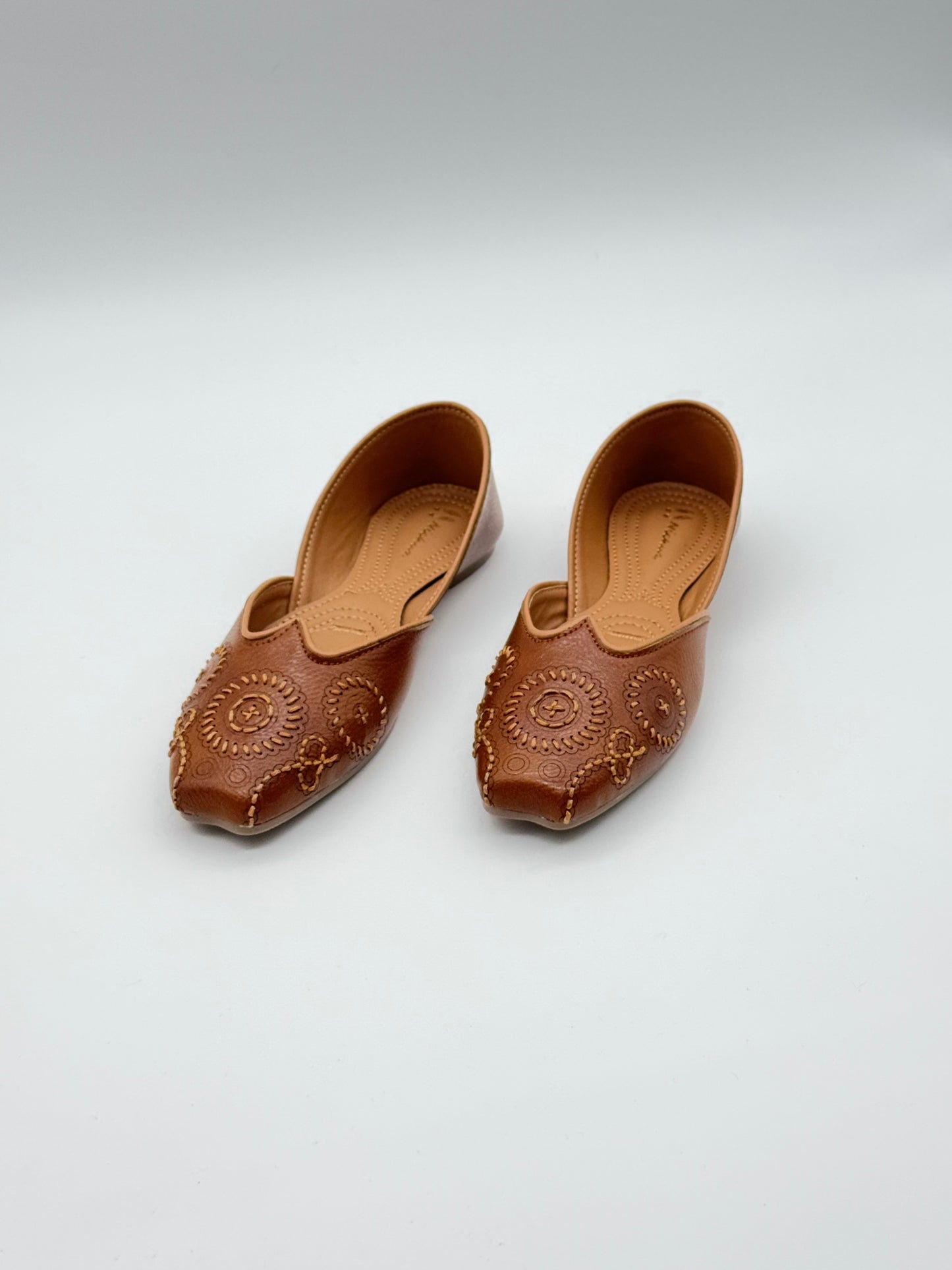 Embroidered Heritage Juttis