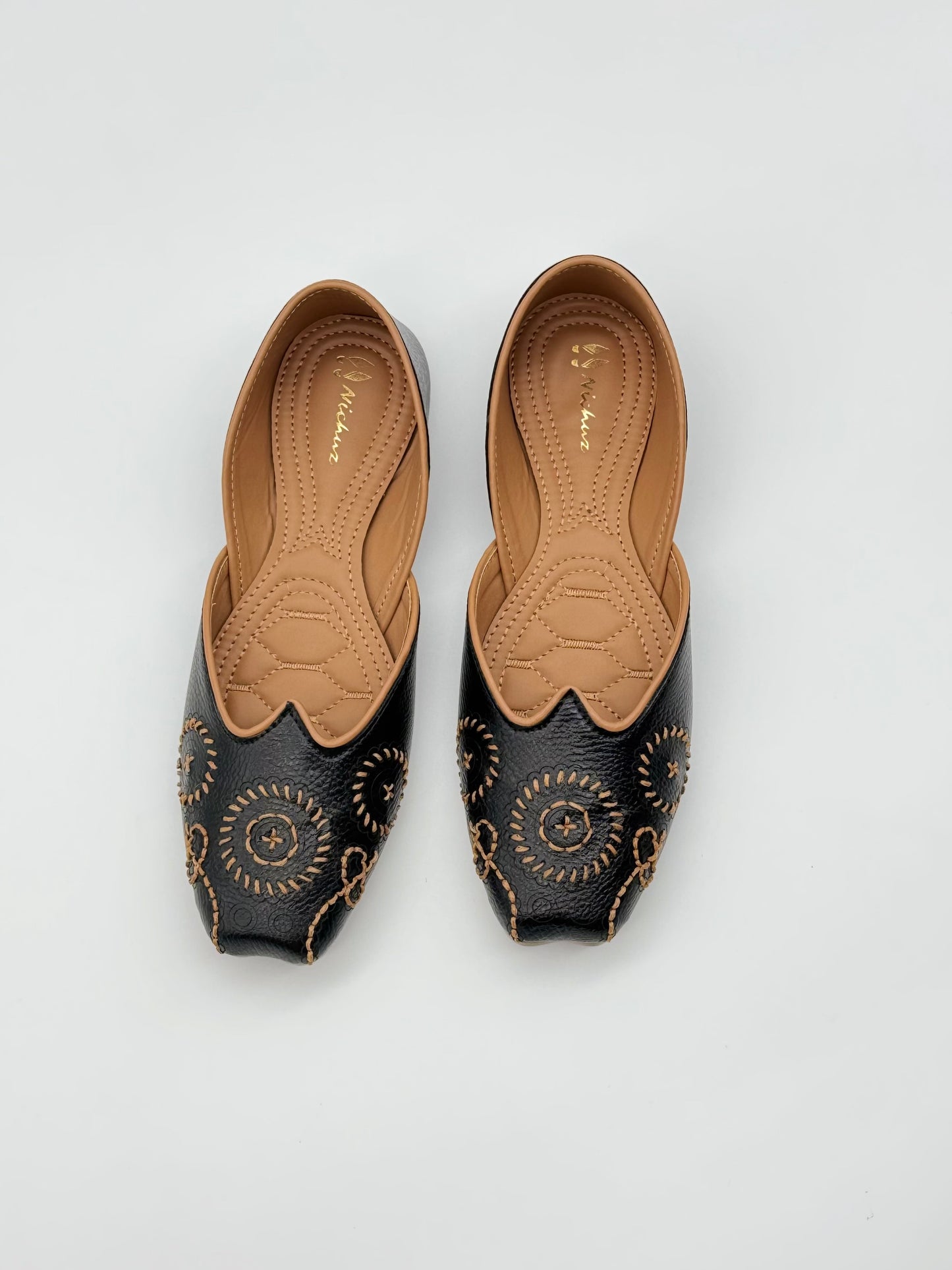 Embroidered Heritage Juttis