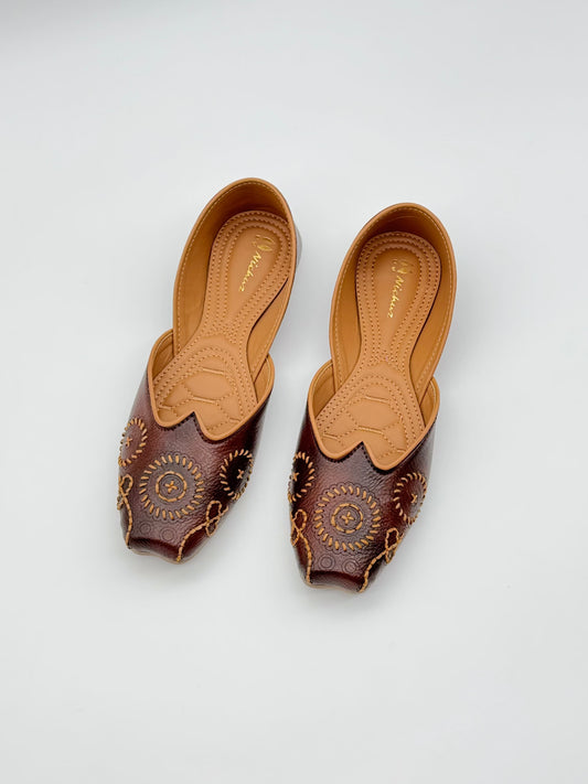 Embroidered Heritage Juttis