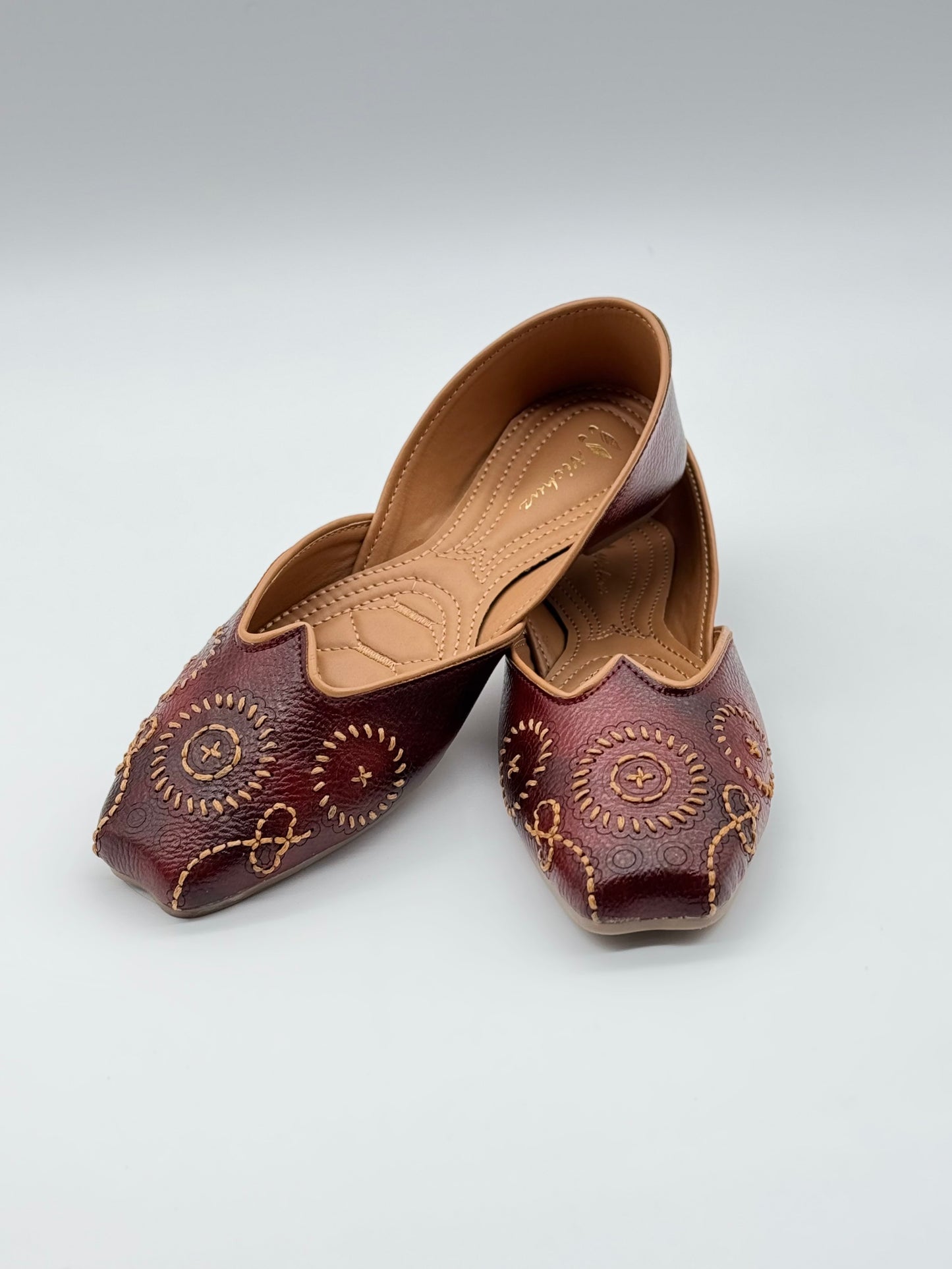 Embroidered Heritage Juttis